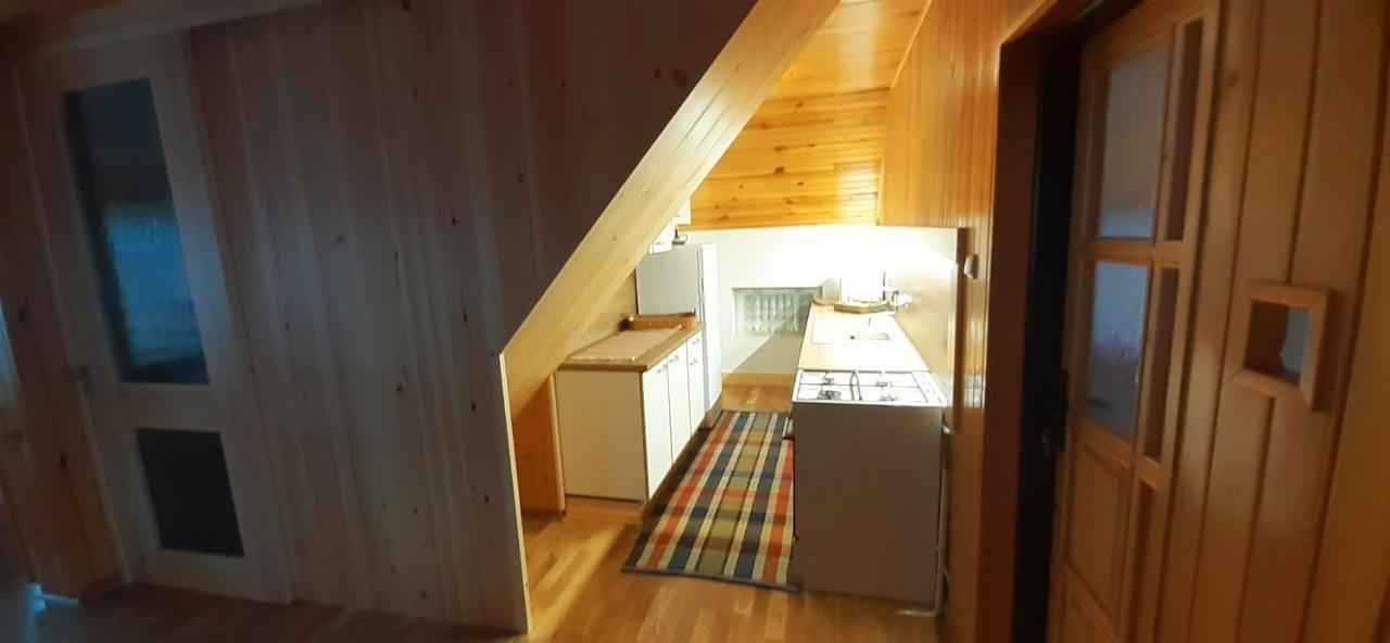 Apartman Astra V Zdiari Luaran gambar