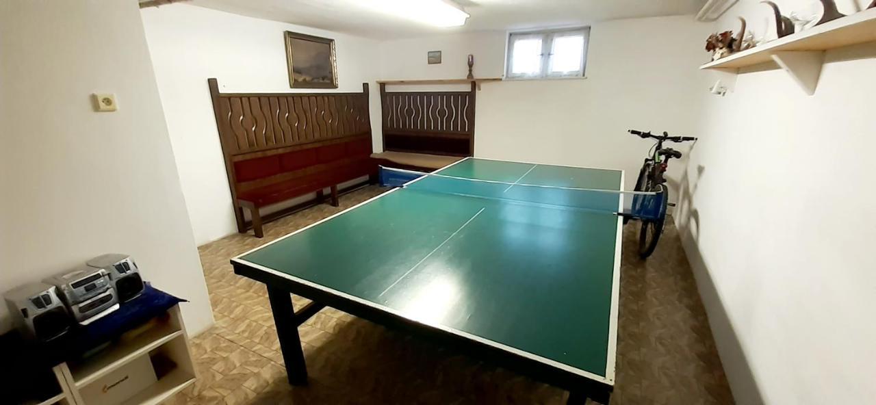 Apartman Astra V Zdiari Luaran gambar